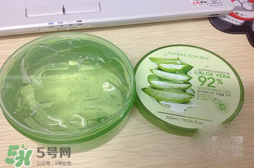 嘴唇干裂可以涂蘆薈膠嗎？嘴唇干裂怎么涂蘆薈膠？