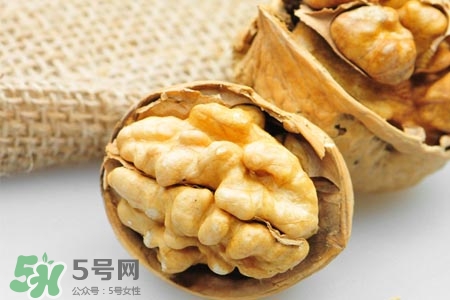 乙肝小三陽可以吃核桃嗎？乙肝大三陽可以吃核桃嗎？