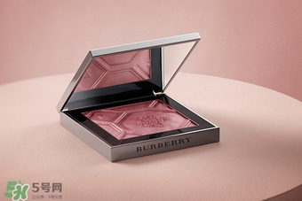 巴寶莉2017年春季限定腮紅多少錢？burberry2017腮紅試色圖