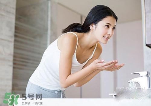 用白醋洗臉要不要用清洗再洗一遍？用白醋洗臉要再洗一遍嗎？