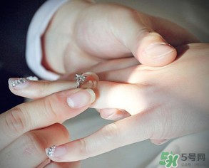 臘月可以訂婚嗎？臘月訂婚好不好？
