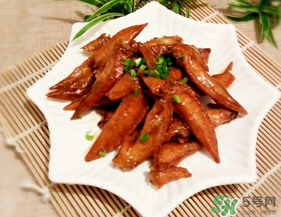 雞翅尖烤箱烤多久？雞翅尖怎么烤箱烤？