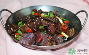 臘狗肉怎么腌制？臘狗肉怎么做好吃？