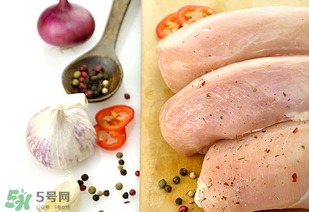 雞胸肉煮多久能熟？雞胸肉怎么煮比較嫩？
