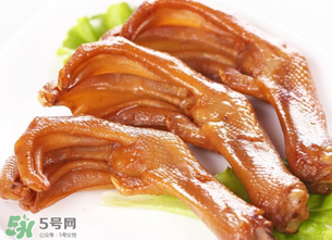 鹵鴨掌要多長(zhǎng)時(shí)間？鹵鴨掌鹵多長(zhǎng)時(shí)間？