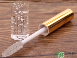 大創(chuàng)睫毛雨衣怎么卸？大創(chuàng)睫毛雨衣卸妝方法