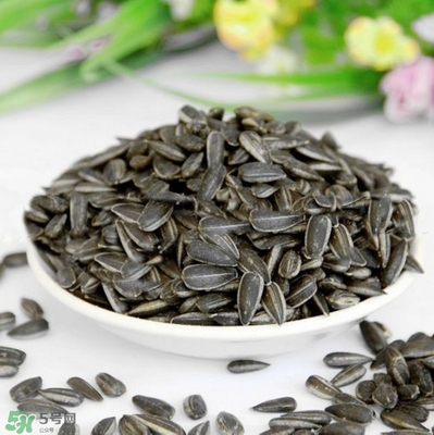 吃瓜子會口腔潰瘍嗎？口腔潰瘍可以吃瓜子嗎？