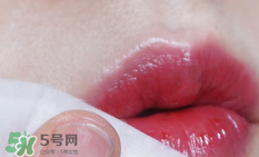 眼唇卸妝液怎么用？眼唇卸妝液使用方法