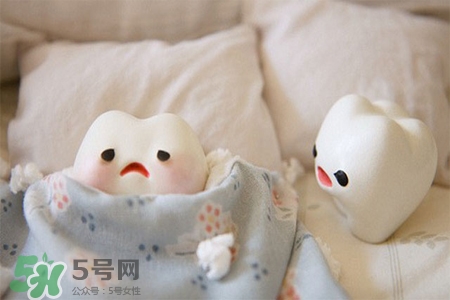 刷牙后吃東西發(fā)苦正常嗎？為什么刷牙后吃東西發(fā)苦？