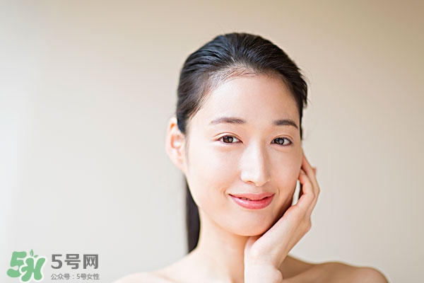 嘴唇起泡腫了怎么辦？嘴唇起泡腫了怎么消腫