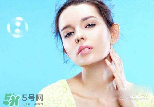 補(bǔ)水面膜一般敷多長時(shí)間？補(bǔ)水面膜敷多久？