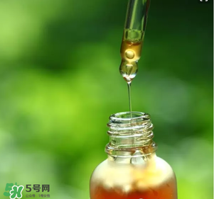精華什么年紀(jì)用？精華什么年齡開(kāi)始用？