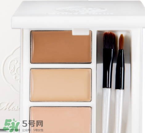 花娜小姐三色遮瑕膏怎么用？miss hana花娜小姐遮瑕膏使用方法