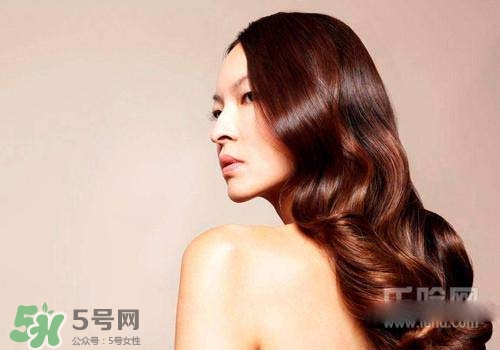 燙發(fā)的藥水貴的和便宜的都一樣嗎？燙發(fā)的藥水貴的和便宜的哪個好？