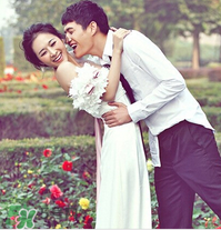 拍婚紗照可以戴眼鏡嗎？拍婚紗照戴眼鏡好不好？