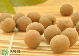 桂圓皮長(zhǎng)霉了能吃嗎？桂圓皮發(fā)霉了里面可以吃嗎？