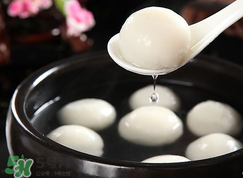 元宵為什么會(huì)裂開(kāi)？怎么煮元宵不容易裂開(kāi)？