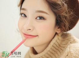 豆沙色口紅怎么化？豆沙色口紅怎么涂好看？