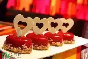 情人節(jié)晚餐吃什么？情人節(jié)晚餐在哪里吃合適？