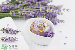 手工皂洗臉好嗎？手工皂和洗面奶哪個(gè)好？