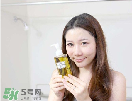 什么樣的卸妝油好用？怎樣選擇卸妝油？