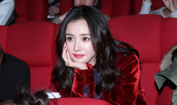 極光紅是什么顏色？極光紅口紅試色