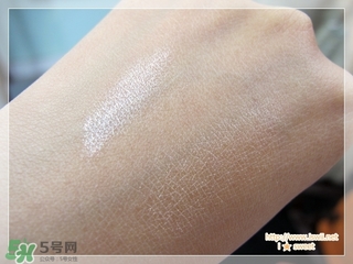 貝玲妃高光棒怎么用？貝玲妃高光棒使用方法