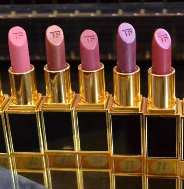 tom ford和迪奧哪個(gè)好？tom ford口紅和dior口紅哪個(gè)好？