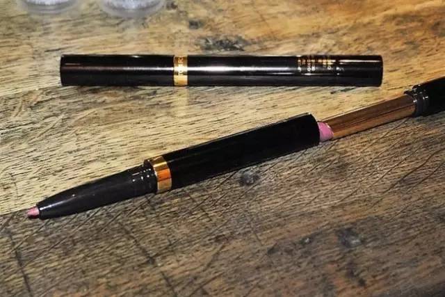 tom ford和迪奧哪個(gè)好？tom ford口紅和dior口紅哪個(gè)好？