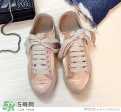 3月份穿什么鞋子？三月份穿什么鞋？