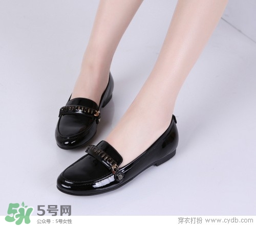3月份穿什么鞋子？三月份穿什么鞋？