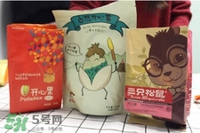百草味和良品鋪?zhàn)幽膫€(gè)好？百草味和良品鋪?zhàn)訉?duì)比