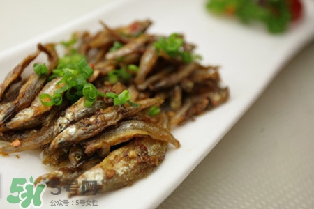 小魚仔熱量高嗎？吃小魚仔會胖嗎？