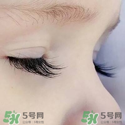怎么讓睫毛變長(zhǎng)？增長(zhǎng)睫毛的方法有哪些？