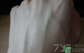 安耐曬金瓶怎么樣？安耐曬金瓶好用嗎？