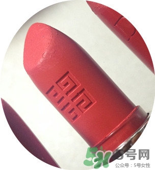 紀(jì)梵希小羊皮是啞光嗎？紀(jì)梵希小羊皮干不干？