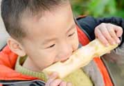 吃甘蔗舌頭為什么會破？吃甘蔗舌頭破了怎么辦？