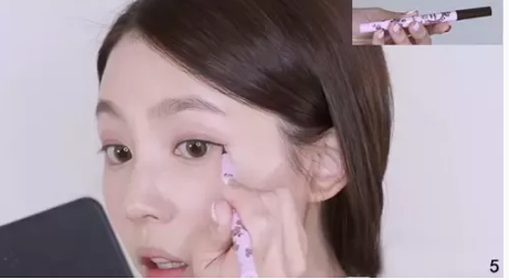 干玫瑰色妝容怎么化？干玫瑰色妝容畫(huà)法步驟