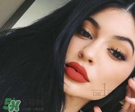 磚紅色和豆沙色的區(qū)別 磚紅色和豆沙色哪個好看？