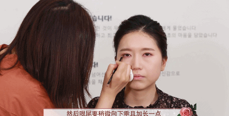 干玫瑰色妝容怎么化？干玫瑰色妝容畫(huà)法步驟