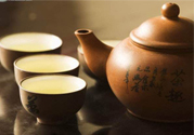 紫砂壺如何鑒別好壞？怎樣辨別紫砂壺的好壞？