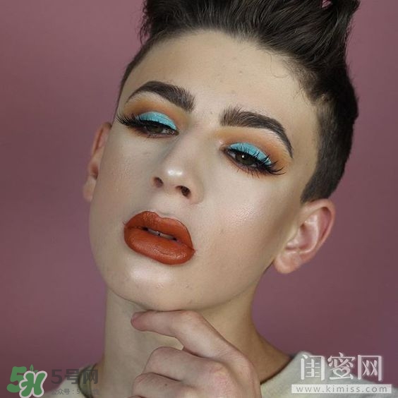 豆沙色和南瓜色的區(qū)別 豆沙色和南瓜色哪個好看？