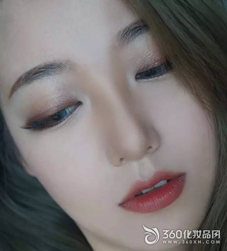 干玫瑰色適合什么膚色？干玫瑰色口紅適合黃皮嗎？