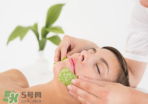蘆薈涂在臉上發(fā)癢是怎么回事？蘆薈涂在臉上發(fā)癢怎么辦？