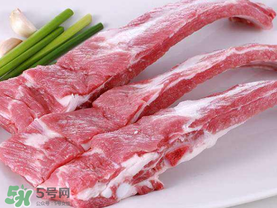 排骨有點異味怎么去除？排骨有點異味還能吃嗎？