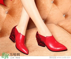 4月份穿什么鞋子？四月份鞋子搭配