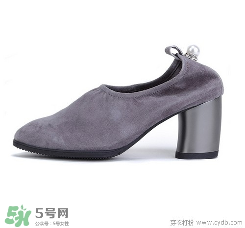 4月份穿什么鞋子？四月份鞋子搭配