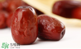 紅棗有點(diǎn)酸還能吃嗎？紅棗為什么會(huì)酸？