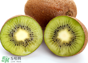 獼猴桃有點(diǎn)硬可以吃嗎？獼猴桃有點(diǎn)硬怎么吃？
