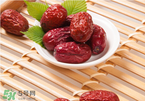 紅棗有點(diǎn)苦怎么回事？紅棗發(fā)苦還能吃嗎？